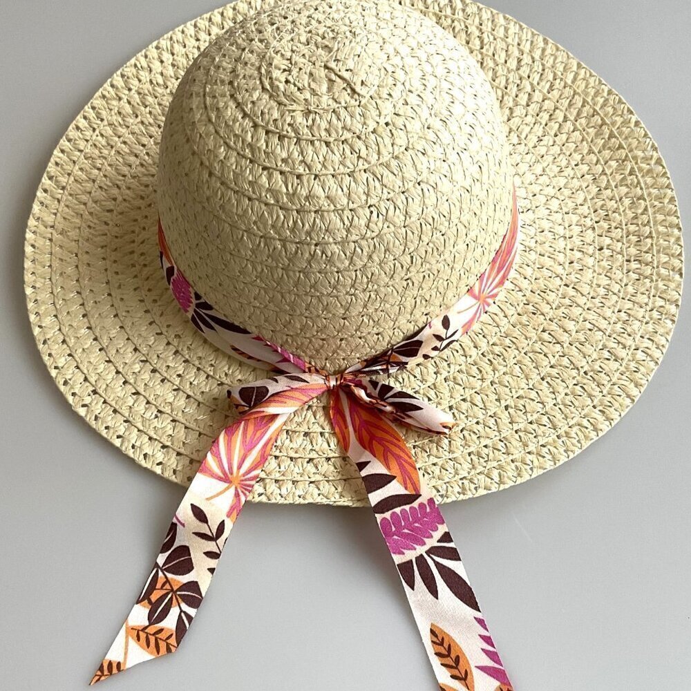 SUN HAT BEACH SUN PROTECTION